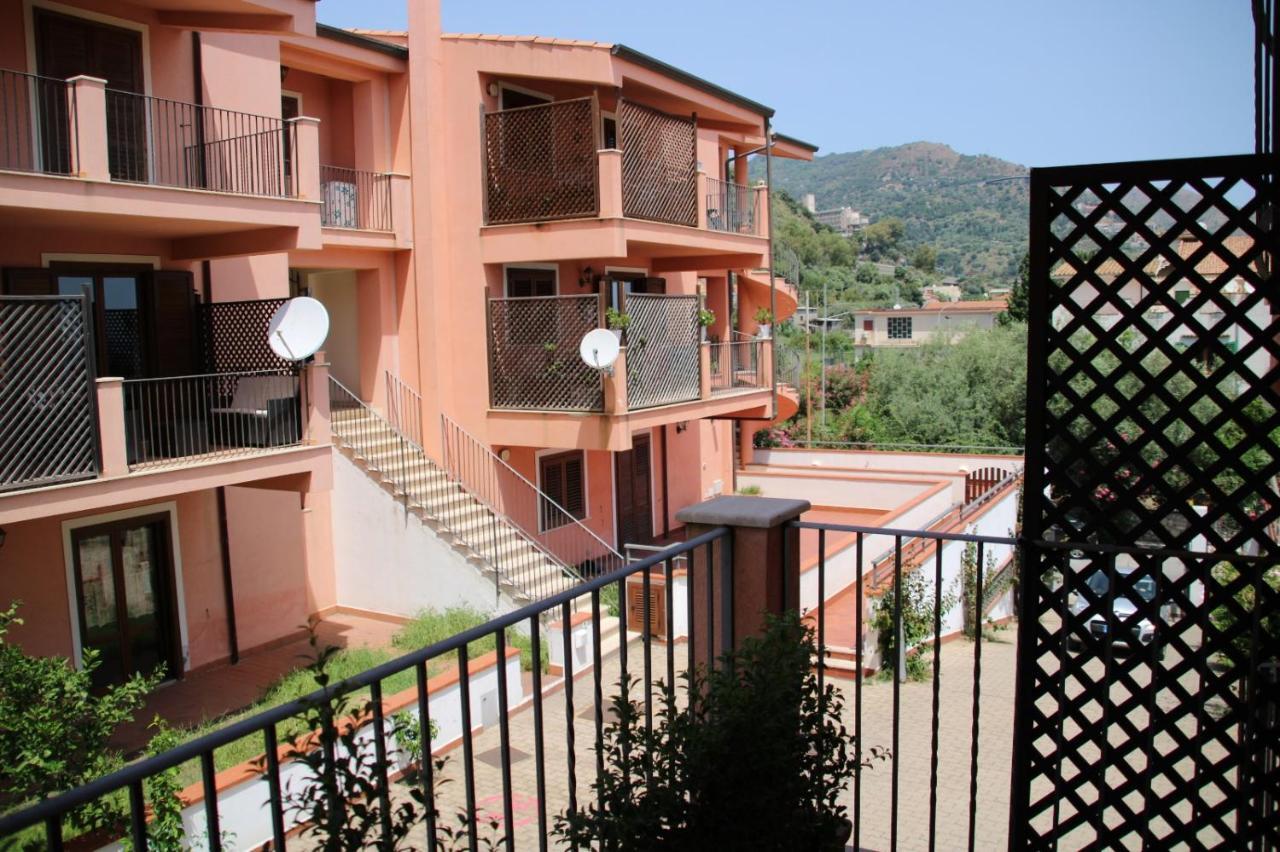 Poseidone Sea Apartment Taormina 马萨奥 外观 照片