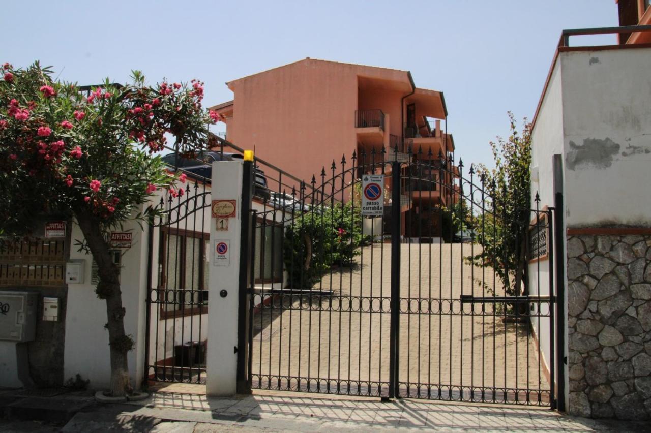 Poseidone Sea Apartment Taormina 马萨奥 外观 照片