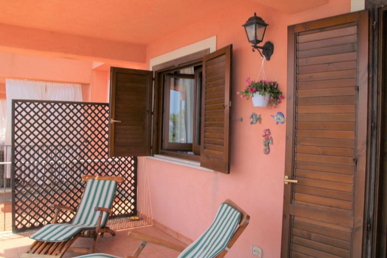 Poseidone Sea Apartment Taormina 马萨奥 外观 照片