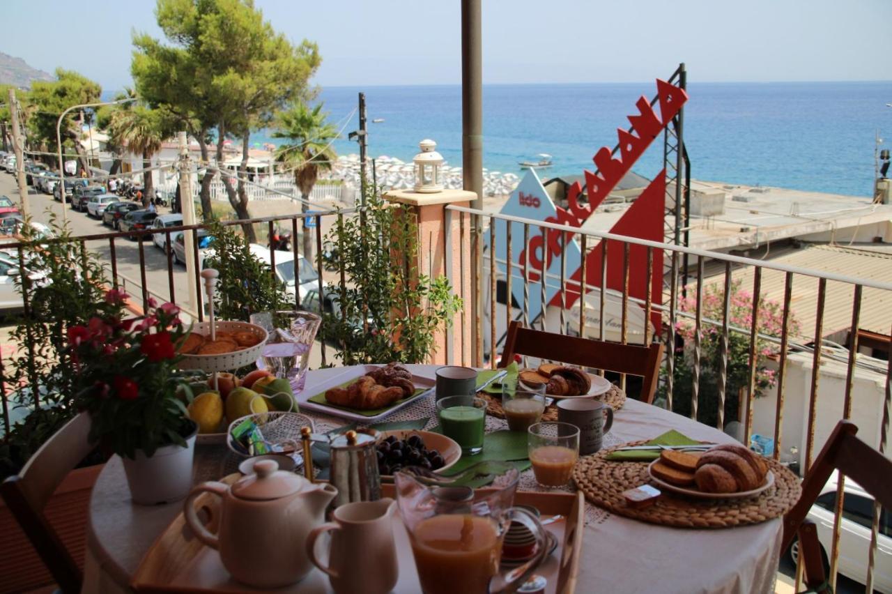 Poseidone Sea Apartment Taormina 马萨奥 外观 照片